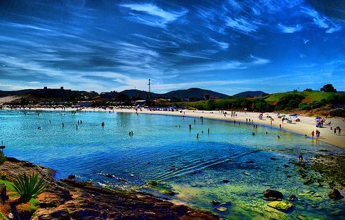 Vista da Praia do Forte em Cabo Frio, próxima à Pousada Garoupa